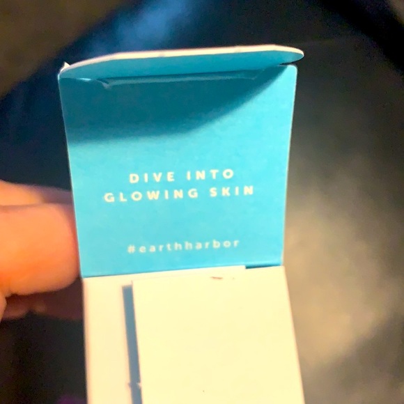 Earth Harbor Helios Anti-Pollution Youth Ampoules - Picture 9 of 9